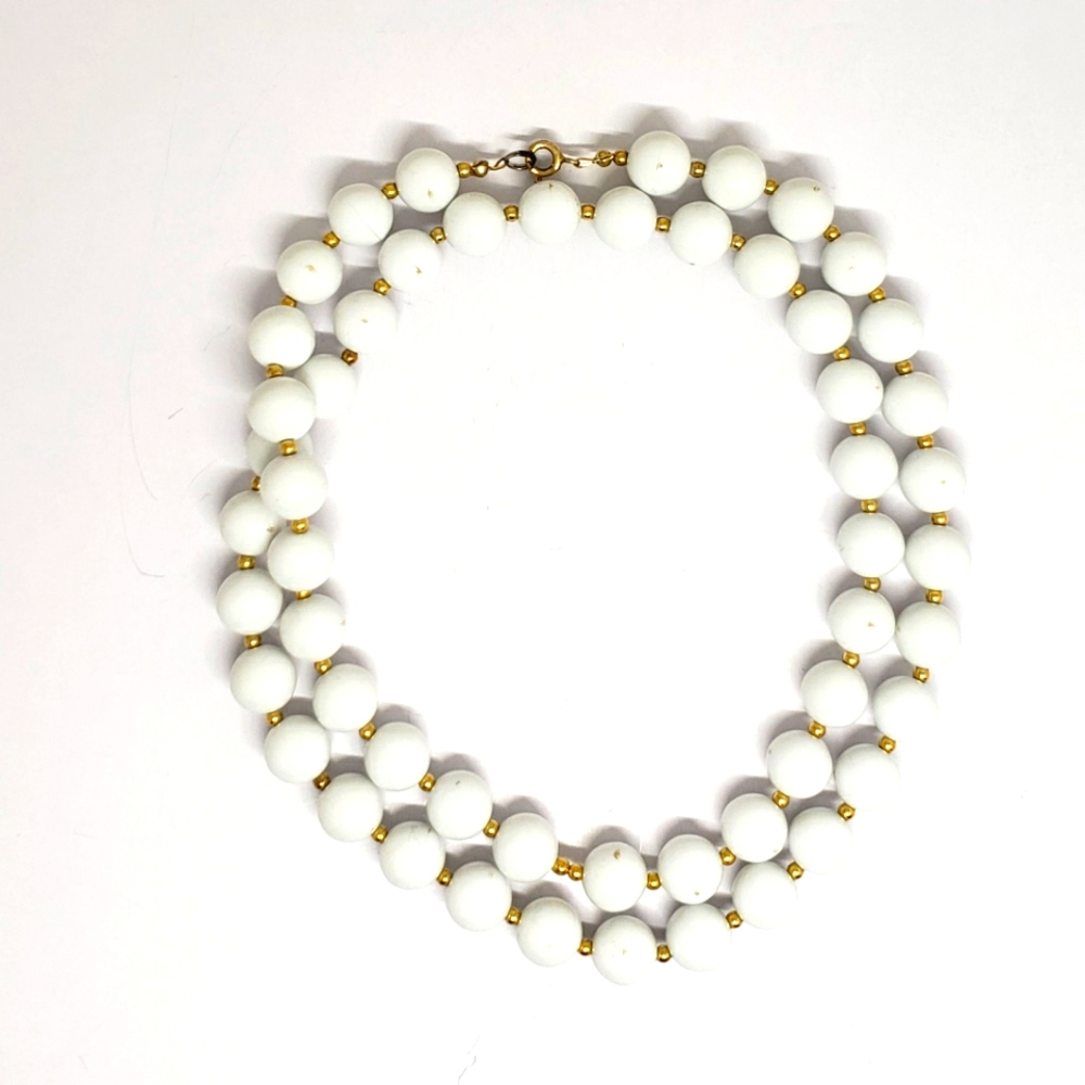 Vintage White Bead Necklace